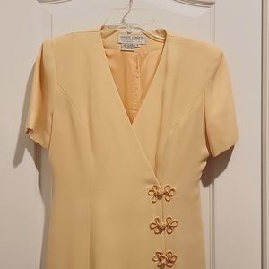 Maggie London, Size 6, Yellow dress
